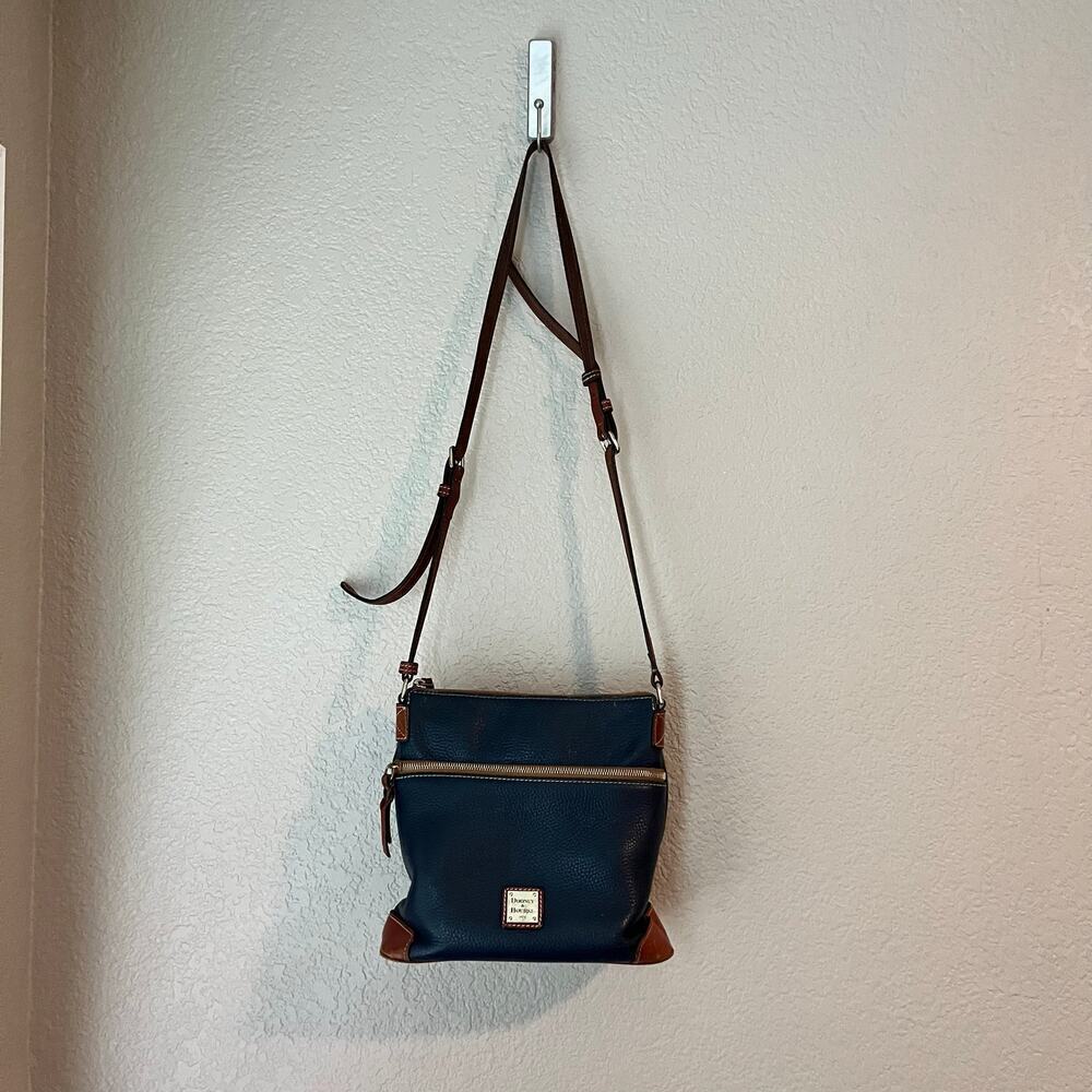 Dooney & Bourke Navy Brown Leather Crossbody Purse Bag Compartments Brass